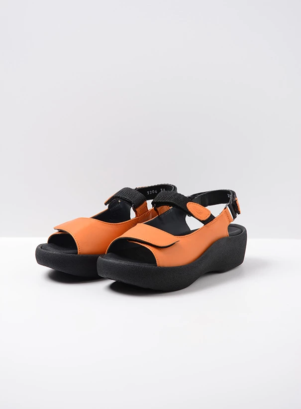 wolky sandalen 03204 jewel 34550 oranje leer front