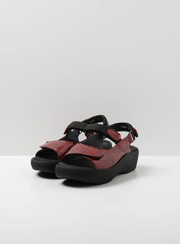 wolky sandalen 03204 jewel 67500 rood crocolook lakleer front