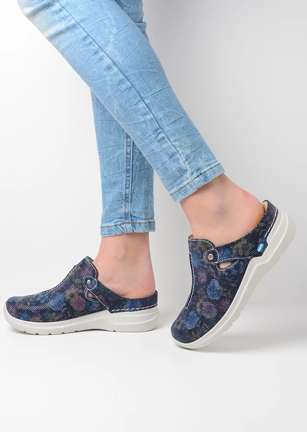 wolky extra comfort 06600 holland 45870 blauw flower suede detail